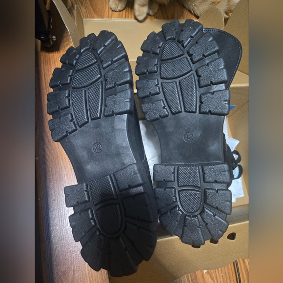 Prada Style Platform Combat Boots NWOT, box included - Picture 4 of 4